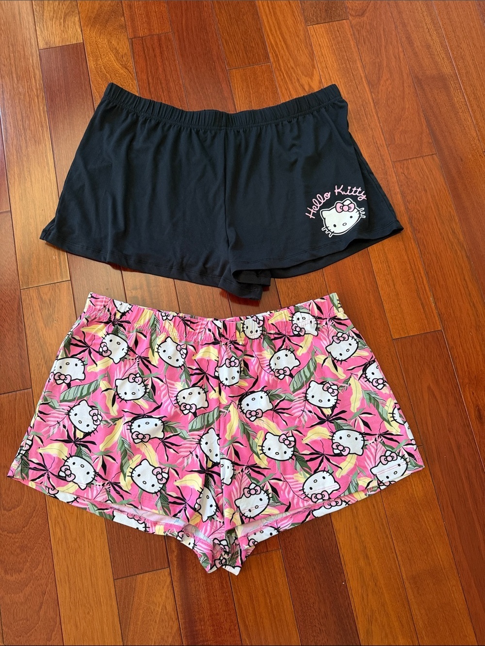 Hello Kitty Women's Black & Pink Lounge Shorts Set